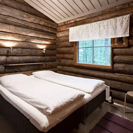 호텔 Club Pyhaeniemi 3*